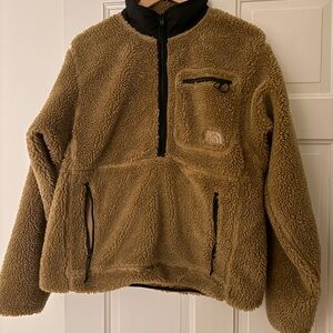 Men’s Tan Sherpa Fleece Pullover